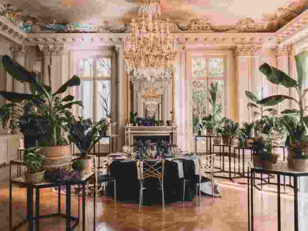 La Baronne - Hotel Salomon de Rothschild Paris 8